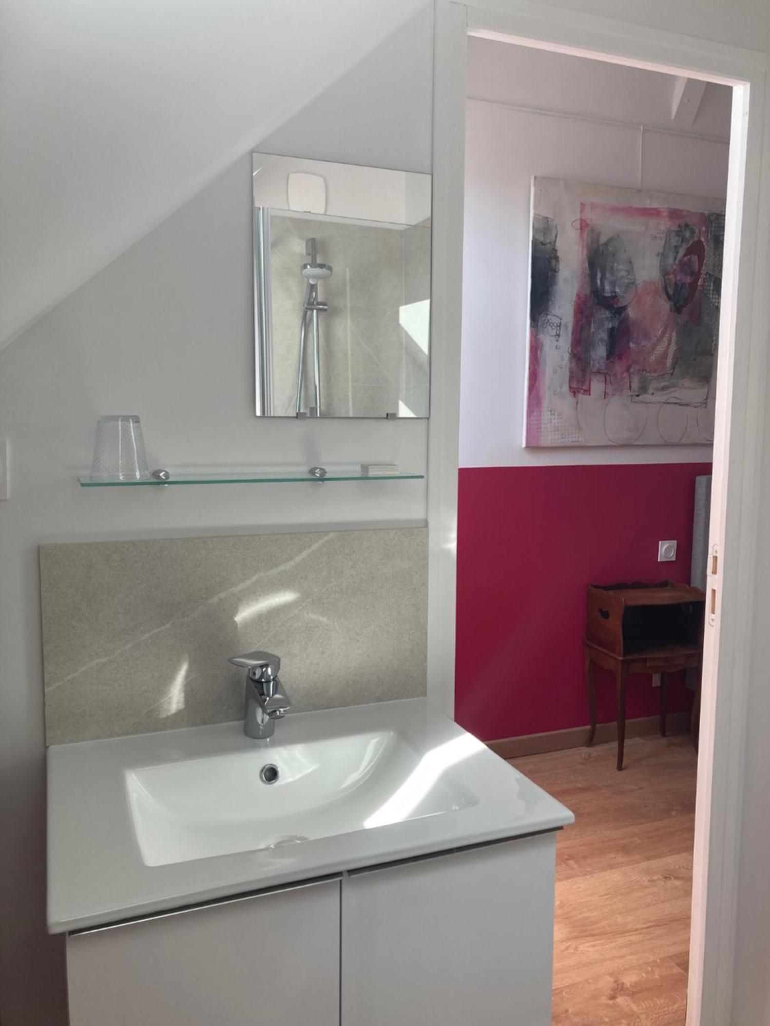 Chez Anne - Chambre Avec Salle De Bain Privative Menetou-Couture Exterior foto